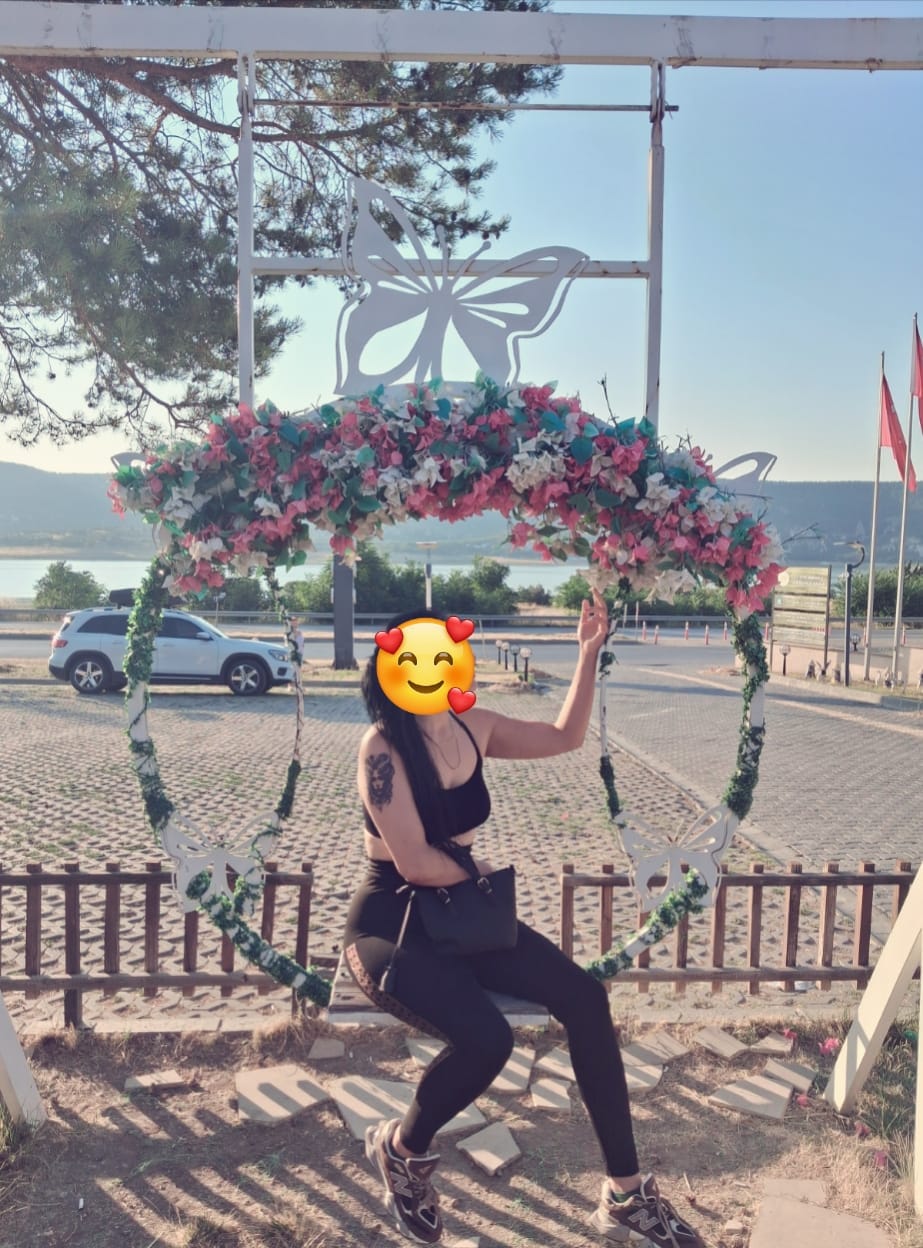 İRİ MEMELİ ESMER HATUN