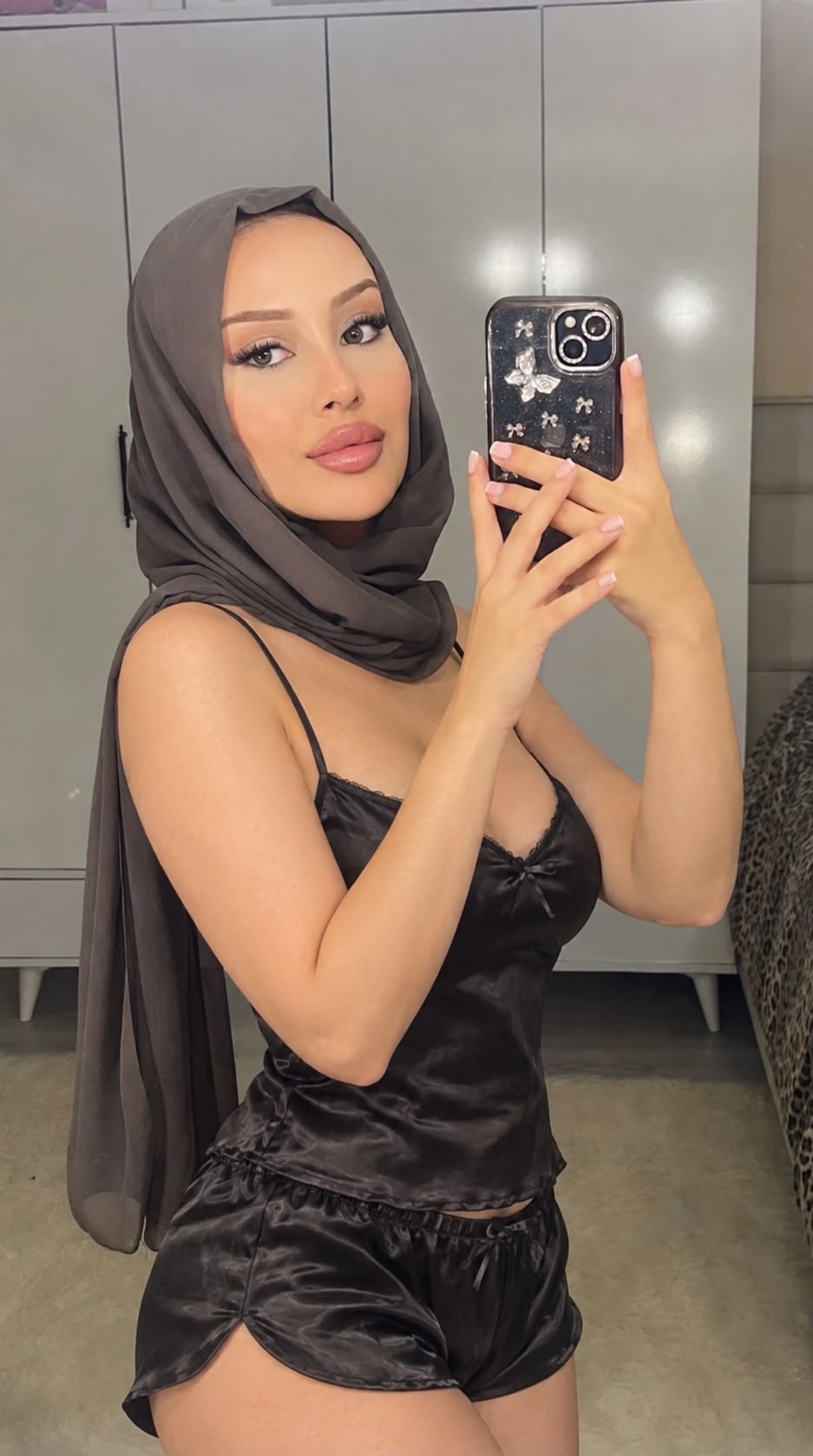 ÖZLEM TÜRBANLI