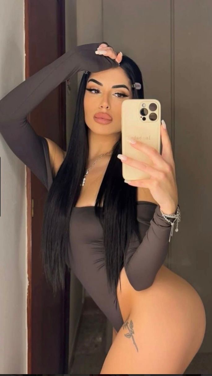 Mira ve Su BİREYSEL ÜNİVERSİTELİLER